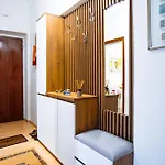 Center - Zogu I Boulevard Daire Tiran