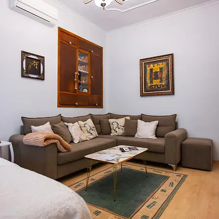 Center - Zogu I Boulevard Apartamento