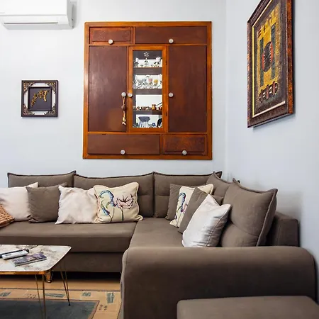 Center - Zogu I Boulevard * Tiran